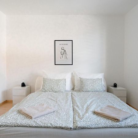 The Dante Villa Apartments Прага Екстер'єр фото
