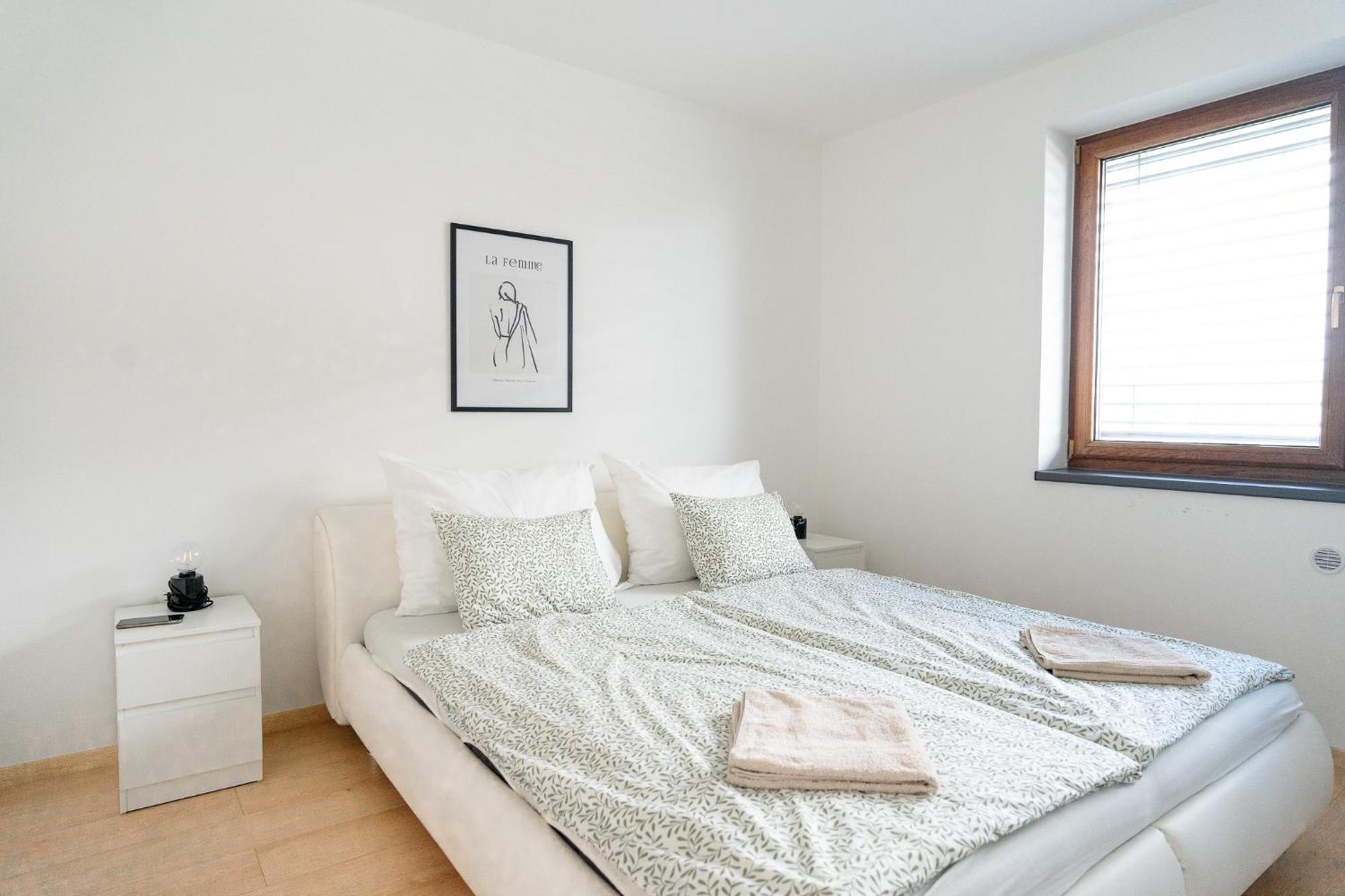 The Dante Villa Apartments Прага Екстер'єр фото